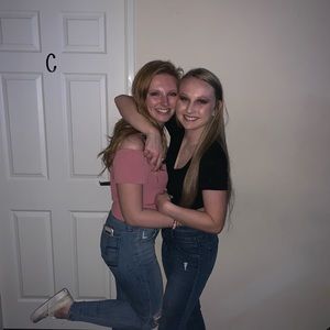 Meet your Posher, Kayla